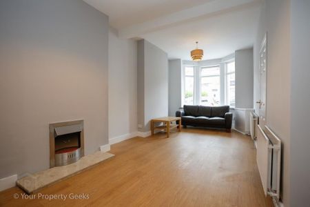 19 Titania Street, Belfast, BT6 8NT - Photo 2