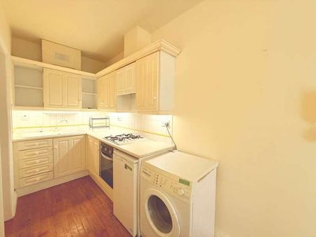 Ashgrove House, Elland, HX5 - Photo 4