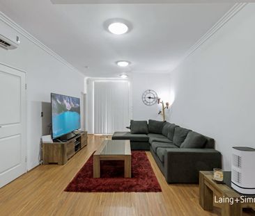 TWO BEDROOM TOWNHOUSE IN PRIME LOCATION - Photo 1