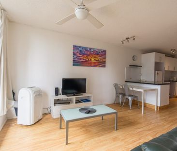 21 Clifford Street, Surfers Paradise, Qld 4217 - Photo 5