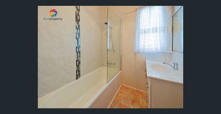 Renovated Family Home! - Photo 4