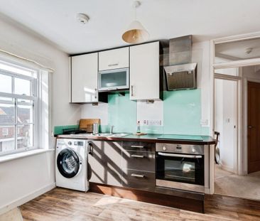 Market Place, WALLINGFORD - Photo 2