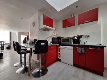 Location Maison 6 pièces 99m² ROUBAIX 59100 - Photo 2
