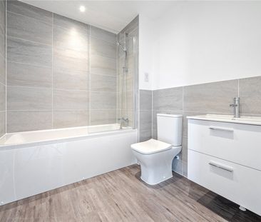 3 bedroom house to rent Elder Drive, Houghton Regis, Dunstable, Bed... - Photo 1