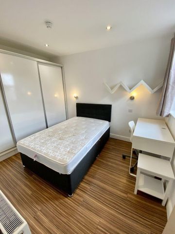 7 bedroom house to rent - Photo 2