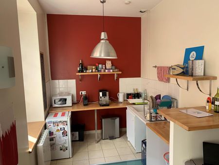 Location Appartement 3 pièces VILLEFRANCHE SUR SAONE 69400 - Photo 2