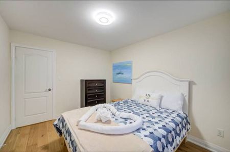For Lease - 45 Abilene Court, Richmond Hill, Ontario - Photo 4