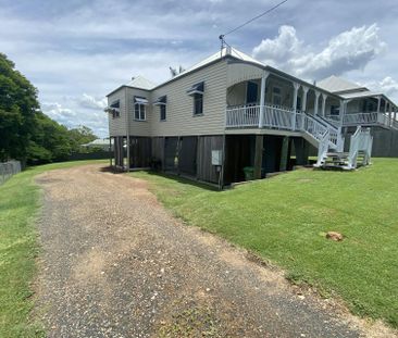 Family Home in the Perfect Central Location! - Photo 5