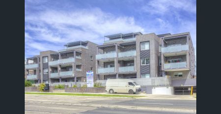 Balcony Under Construction - 6 Month Lease at Reduced Rent - Photo 5