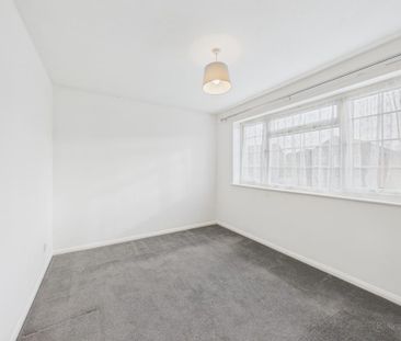 3 bedroom detached house to rent - Photo 5