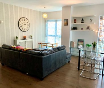 2 bed Apartment for Rent - Photo 3