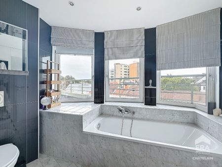 IXELLES - PRACHTIG PENTHOUSE MET 2 SLAAPKAMERS VAN 118M² + T - Photo 2