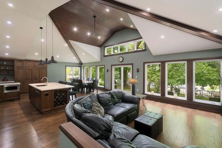 For Lease - 307B Queen Street, Mississauga, Ontario - Photo 2