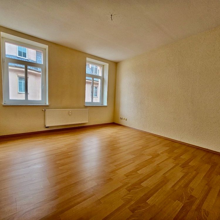 Ruhige und gemütliche 2-Zimmer-Maisonette-Wohnung im Herzen von Döbeln! - Foto 1