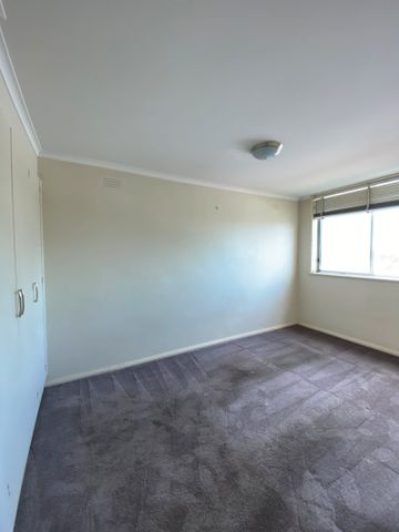 8/5 Addison Street, Moonee Ponds VIC 3039 - Photo 2