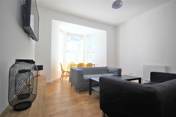 1 bedroom in a house share to rent - Photo 1