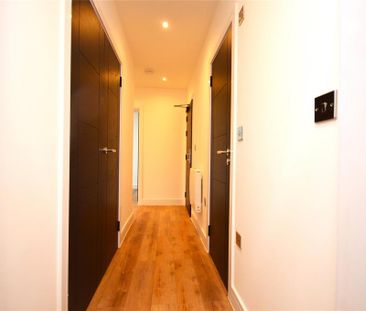 2 bedroom penthouse to rent - Photo 6