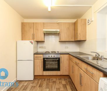 2 bed Flat for Rent - Photo 1