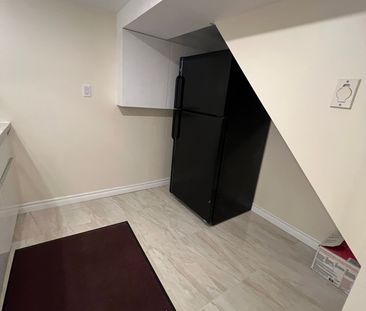 For Lease - 1366 CHALFIELD Drive Unit# bsmt Br, Oakville, Ontario - Photo 2