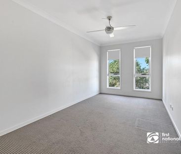 MODERN FAMILY HOME IN BEAUTIFUL CLEVELAND - Photo 3