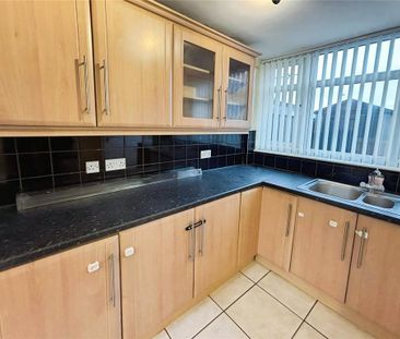 3 bedroom terraced house to rent - Photo 6