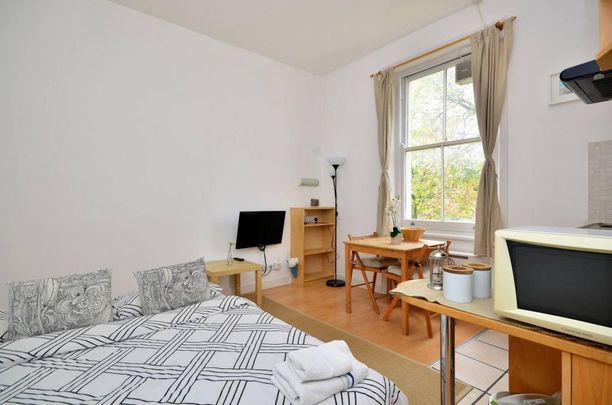 Flat 14 Penywern Road, Earls Court SW5 9SX - Photo 1