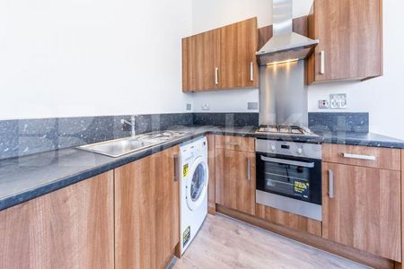 Large live work studio within a warehouse conversion in Haggerston - Photo 4