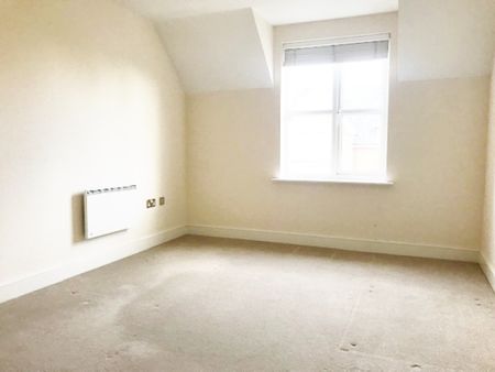 The Poplars, Lytham - Photo 5