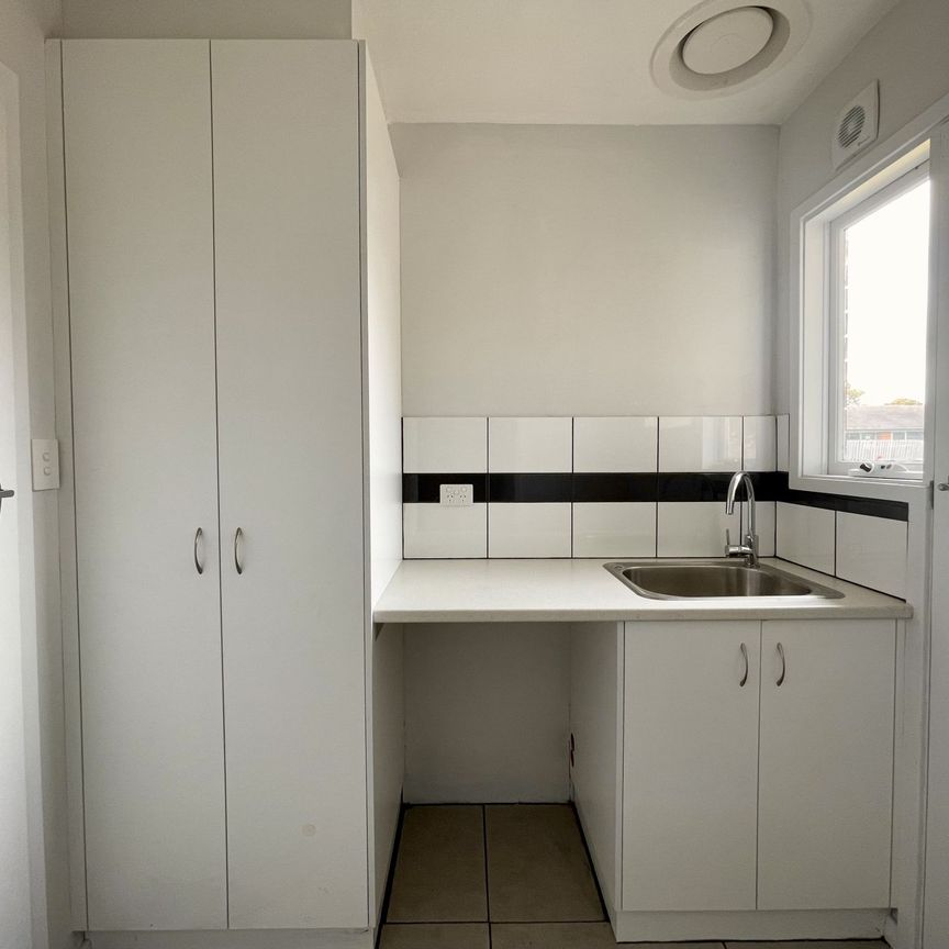 1/66 James Street, Belmont - Photo 1