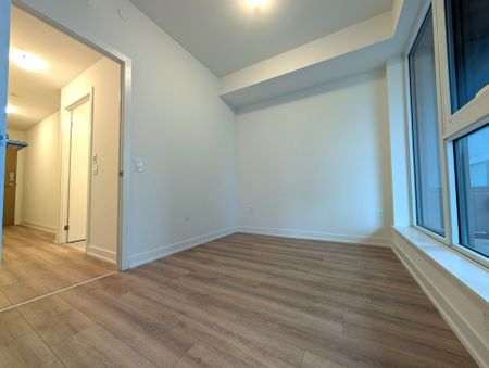For Lease - 1 Quarrington Lane Unit# 2012, Toronto, Ontario - Photo 4