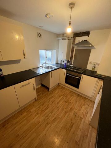 1 bedroom flat to rent - Photo 2