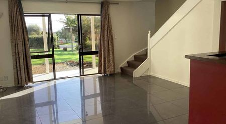 Charming 3BR Home Ready to move in - Photo 2