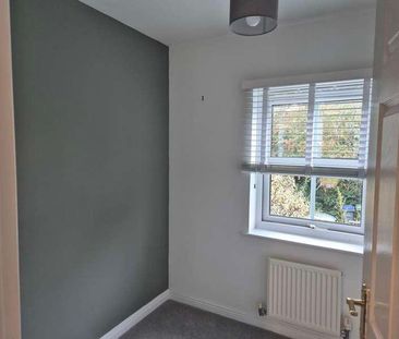 Nine Acre Drive, Katherine Park, Corsham, SN13 - Photo 2