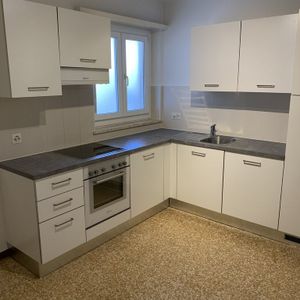 Luminoso 2.5 locali in zona strategica a Locarno - Foto 2