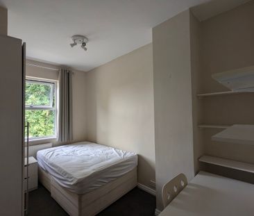 52, Third Avenue, Melrosegate - Photo 2