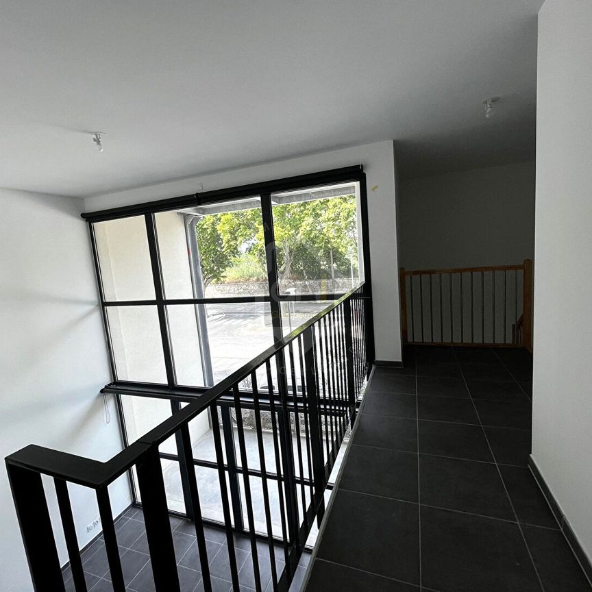 T4 DUPLEX - RES. ATELIERS ARLES, - Photo 1