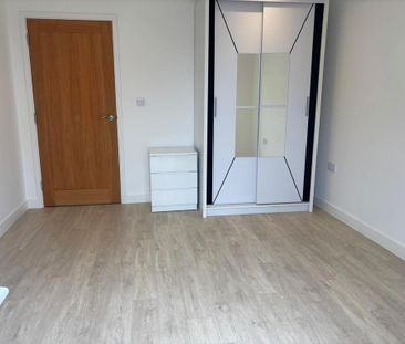 2 bedroom ground floor flat to rent - Photo 5