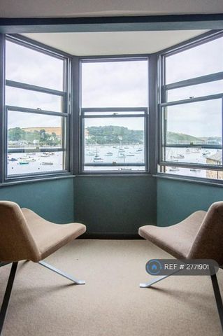 4 bedroom terraced house to rent - Photo 5