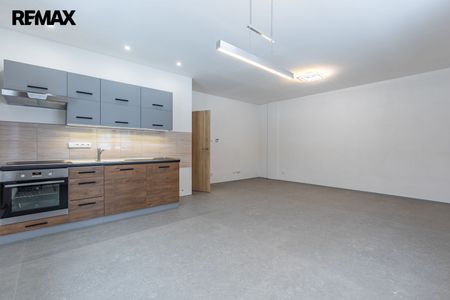 Pronájem bytu 2+kk 59 m² - Photo 4