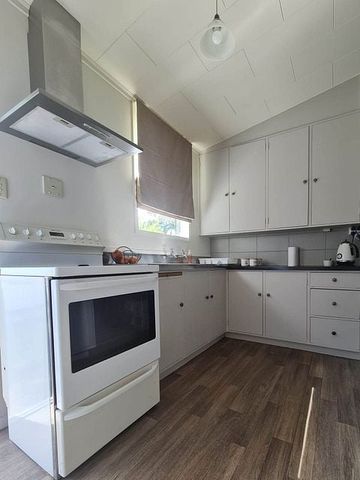 2BR Unit walking distance to hospital - Photo 5