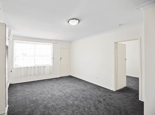 MODERN & LOW-MAINTENANCE LIVING IN THE HEART OF DANDENONG - Photo 1
