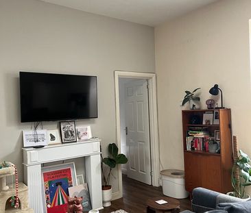 1 Bed Flat, Clarkston Road, G44 - Photo 2