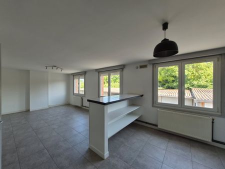 Location Appartement 3 pièces 72m² LENS 62300 - Photo 3