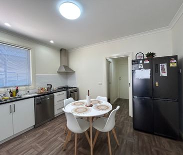 GREAT FAMILY HOME ! - Photo 6