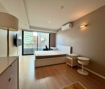 Spacious Studio to Experience Vibrant Urban Living At Its Best - Photo 5