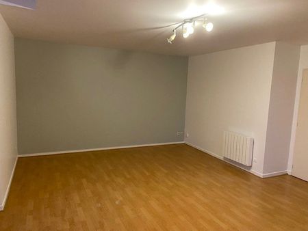 Location Appartement 2 pièces 59m² ANGOULEME 16000 - Photo 3