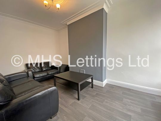 4 Bedroom End Terraced House for rent in Beechwood Mount - Photo 1