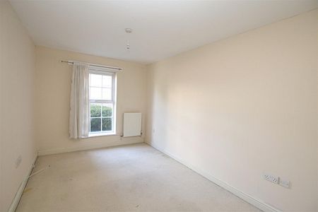 2 bedroom Apartment to let - Photo 5