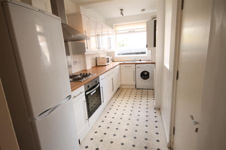 Warwick Street, Heaton - Photo 5