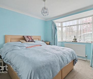3 bedroom semi-detached bungalow to rent - Photo 2